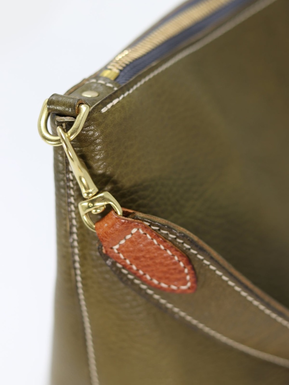 Olive Green Pebbled Leather Shoulder Bag with Tortoiseshell Chain Accent - Picture 2 of 8